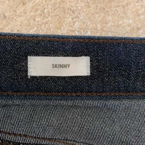Loft Skinby shimmer stretch jeans. Maybe worn once. Retail 89.50 - Picture 3 of 6